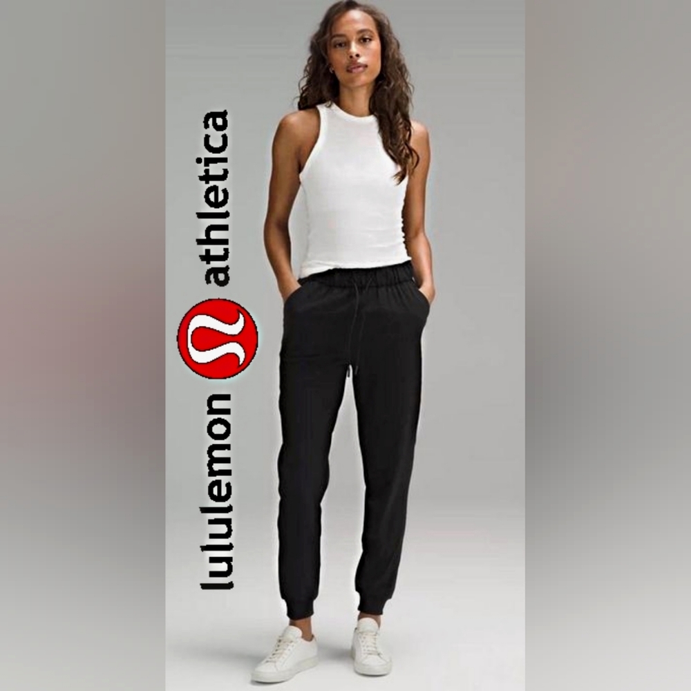 Lululemon Athletica Track Pants Size 2 Black